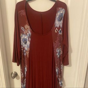 Burgundy dress with flowers,and pockets.
